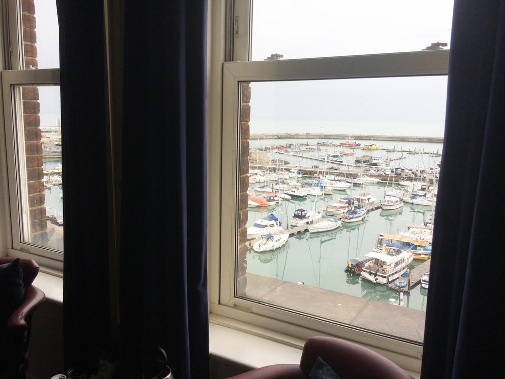 皇家坦普尔游艇俱乐部住宿加早餐旅馆 拉姆斯盖特 外观 照片